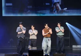 '4世代代表パフォーマー' ONEUS、日本のファンコンフィナーレで大盛況