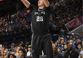 "韓国のスターでありコリアンカリー"イ・ヒョンジュンNBAの印象··· サマーリーグの2試合目で11得点の活躍