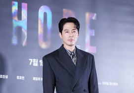 Jo In-sung, model-perfect fit from head to toe [★Photo]