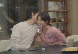 朴宇烈♥姜友京接吻1秒前？ 悄悄话 打印 "捕捉" [心脏信号5]