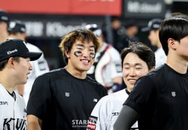 [Foto] 'La victoria arranca una sonrisa' An Hyeon-min