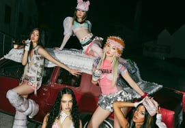[Breaking News] KATSEYE makes new history on Billboard 200... First time in 21 years since Pussycat Dolls
