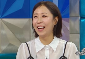 Jeong Seon-hee: "Park Myung-soo prepared balloons in his car trunk to confess to me... but I didn't show up" [Radio Star]