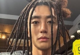 So Ji Sub chia sẻ về kiểu tóc reggae trong 13 tiếng đồng hồ với mái tóc hư tổn nhưng hạnh phúc