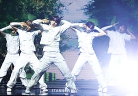 Nine "Stunning Comeback Stages" [★Photos]