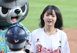 [Foto] An Ju-mi: «Al final reiré»