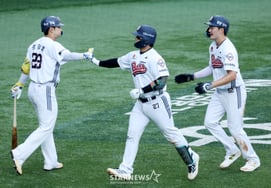 [Foto] Yoon Jun-ho: «Segunda ronda de la bear de ginseng en marcha»
