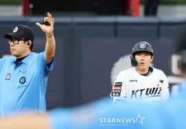 [フォト] '打点が相手のミスのせいで' チェ・ウォンジュン