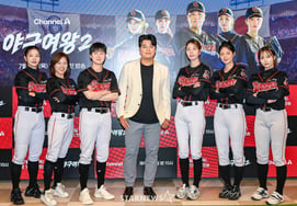 「ワールドカップより面白い」"..チュ・シンス監督の『野球女王2』、目標は高尺ドーム！ [総合]