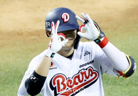"I didn't know I could hit this well." Doosan's "Soon-i," who hit home runs, has erased doubts about his power-hitting ability and achieved both All-Star selection and a spot on the national team. [Interview]