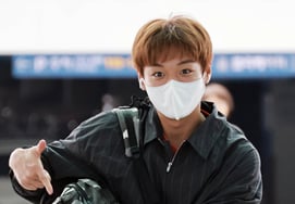 'Keyring' của Park Ji Hoon dễ thương mà!' [★Ảnh]
