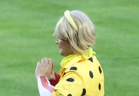 [Foto] Shin Myeong-seung de KIA, "Catch Catch" con corazón