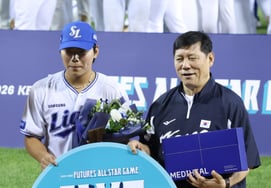 [Foto] Ham Su-ho: «Es conmovedor»