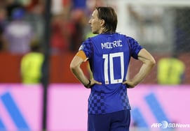 Red cards tripled, goal disallowed for a hair brushing... 'Modric also exploded': VAR, trying to correct errors, ruined the World Cup