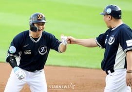 'Heo In-seo and Moon Hyun-bin with 8 hits': Hanwha-led Team Na-nam smashes 22 total hits to set new All-Star Game record! Victory over Dream in final Jamsil All-Star Game [Jamsil On-Site Review]