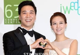 母の10億の借金を背負ったチャン·ユンジョン、♥ド·ギョンワンという頼もしい支え [スター・イシュー]