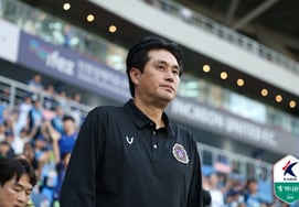 "Overcoming an embarrassing defeat makes this victory even more meaningful." Coach Yoo Byung-hoon smiles after Incheon win [Incheon on-site]
