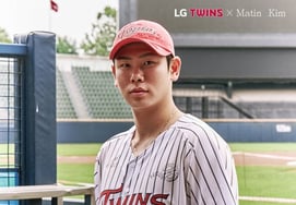 LG Twins lanza colección colaborativa con la marca de moda 'Mdt Kim': "Incorporamos sensorialmente los colores y elementos de diseño que simbolizan al club"