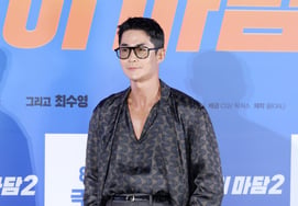 ペ・ジョンナム、クルーズ旅行ファッション [★フォト]