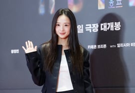 Son Yeon Jae, đi xem phim [★Ảnh]