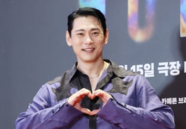 ユ・テオ、ジェントルマンのハートラン [★フォト]