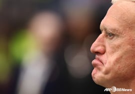 "何も言わないが、レベルが低い"と主審を批判したデシャン監督··· フランスの脱落と同じくらい苦いインタビュー