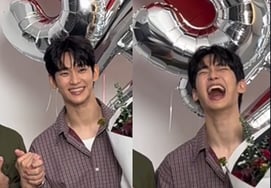 "Kim Soo-hyun is back." Captured beaming with a broad smile at the scene of his return after 1 year and 6 months [Star Issue]