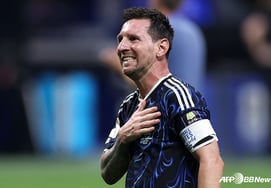 Maradona bàn tay thần thánh → Beckham rời sân khấu → lội ngược dòng đến Messi… Argentina lại mặc đồng phục màu navy và khóc ở Anh