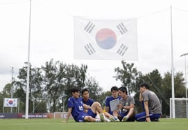 "Korea, once the poorest country in the world..." Foreign coach selected by Hong Myung-bo delivers an oddly out-of-place farewell message