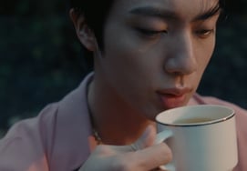 平凡而真诚的防弹少年团..'NORMAL'韩语音源惊喜公开