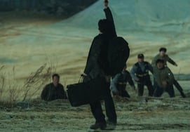 'Doctor' Namgung Min, Even Held a Gun... "Tense Standoff with Police" [The Completion of Marriage]