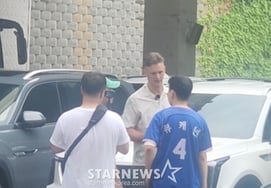 'Former Samsung' Buchanan, Surprise Visit to Lapark! Visits Home Team During CPBL All-Star Break "Planning to Watch Lotte Game in Personal Capacity" [Daegu On-Site]