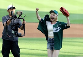 [Photo] "Great throw!" Queens I Seo-bin