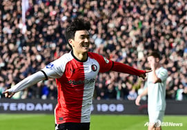 Hwang In-beom, fell in love while seeing him as an opponent... FC Porto manager who has watched him since his Ajax days sends 'strong offer' → Transfer imminent