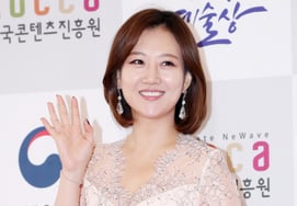 'Mẹ lừa đảo tranh cãi' Jang Yun-jung, tìm kiếm nơi để nghỉ ngơi một mình.."Chào mừng những địa điểm ẩn sâu chỉ tôi biết" [Vấn đề sao]