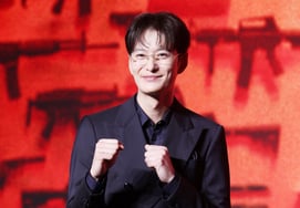 Okada Masaki, ngoài đời là hai nắm tay dễ thương[★ảnh]