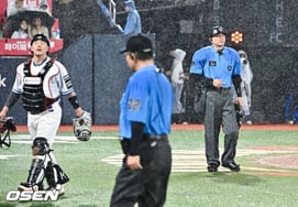 'It ended at 11:51 p.m.' KT-Doosan, rain delay + extra-inning battle ends in a '2-2 draw' [Suwon]