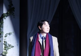 Yeon Jeong-hoon, debut exitoso en teatro con una actuación memorable [★Fotos]