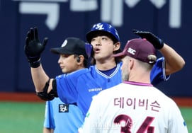 [Foto] «¡Qué sensación de alivio!» doblete de Koo Ja-wook