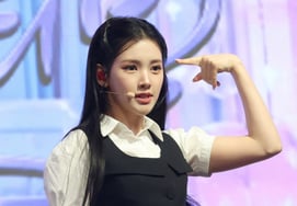 [Foto] Lee Hyun, agotado con una sola sonrisa.