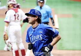 [Photo] 'First RBI and a run' Koo Ja-wook