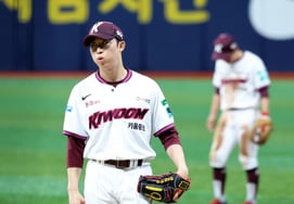 [Photo] "Sighing with regret" Bae Dong-hyun