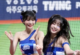 [一度にサッと] 「真夏の応援は絶対に高尺ドームだ！『サバ』 ソユン、ガウン、ヘイン