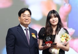 [Photo] Gmarket wins Creative Award at G-Lakpyeolak