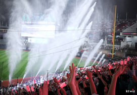 'As befits the original, this year will be even more fun.' The midsummer night water cannon 'KT Water Festival' has officially kicked off.