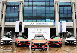 Mercedes-Benz Social Contribution Committee Donates Five Electric SUVs to Five Fire Departments Nationwide