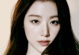 "It's hard to believe"... I-DLE member Shuhua makes her debut as a lead actress, entering the Toronto International Film Festival with her first starring role