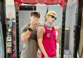 Bulk-up form looks great.. BTS V shows off muscles at a Korean gym [Star Issue]
