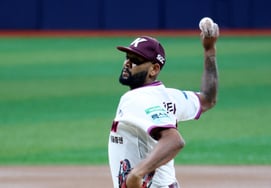 [Photo] Alcantara, aiming for ninth win