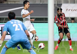 [Photo] Andersson assists Clemyla, who scores the opening goal